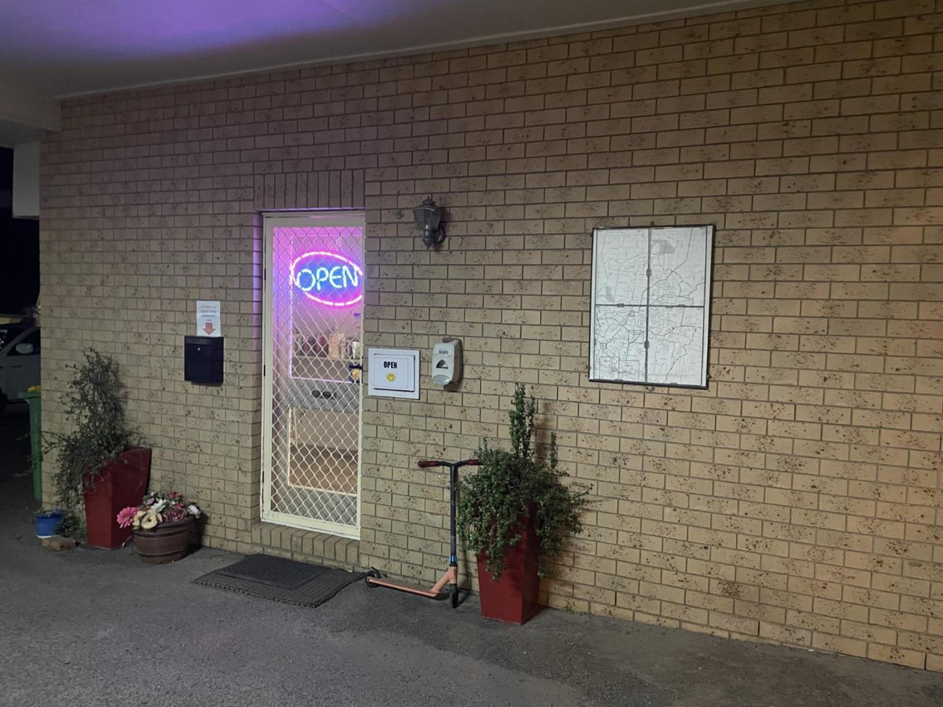 Hatton Vale Motel Екстериор снимка